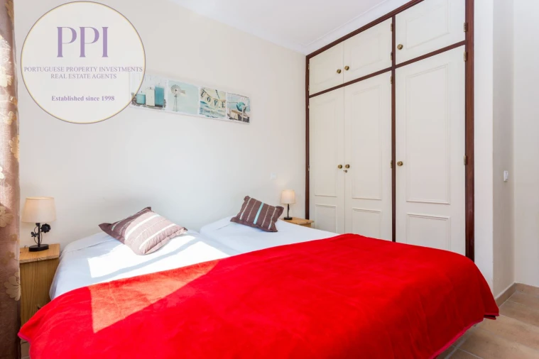 Moradia T4 para Venda em Lagos (São Sebastião e Santa Maria) Foto 24