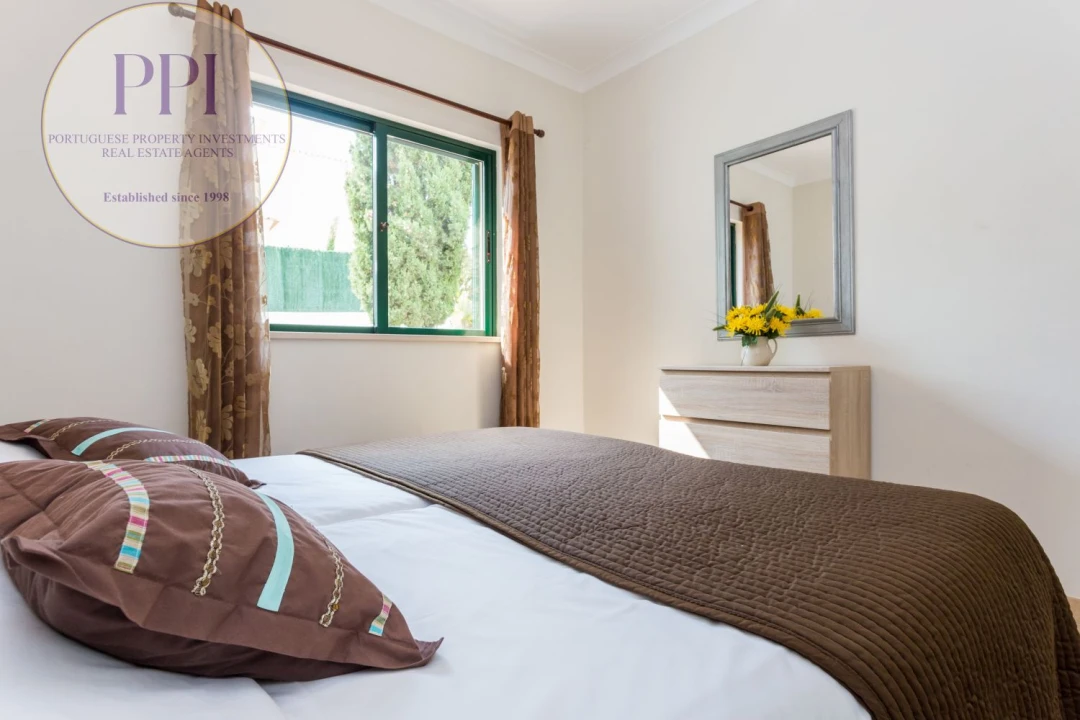 Moradia T4 para Venda em Lagos (São Sebastião e Santa Maria) Foto 29