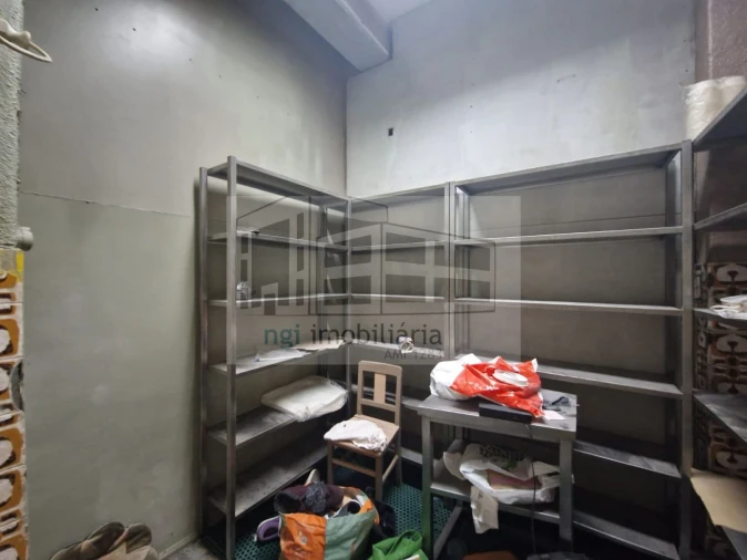 Loja para Arrendamento em Agualva e Mira-Sintra Foto 7