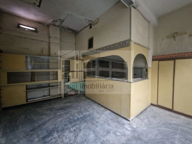 Loja para Arrendamento em Agualva e Mira-Sintra Foto 10