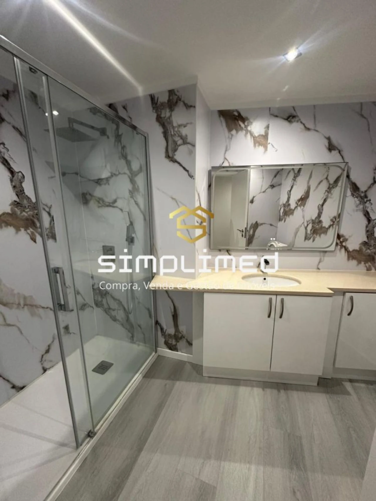 Apartamento T4 para Venda em Fragoso Foto 14