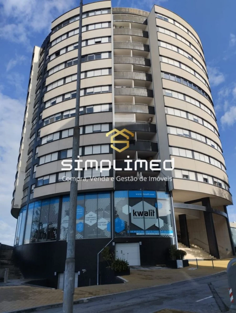 Apartamento T4 para Venda em Fragoso Foto 15