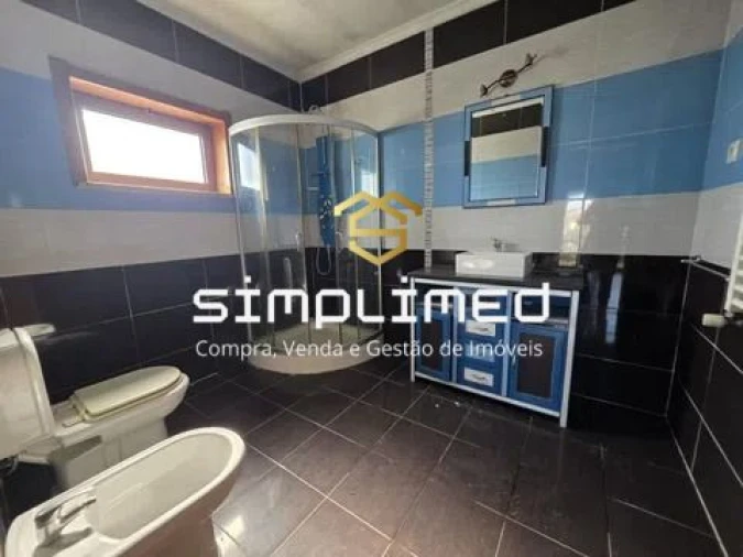 Moradia T3 para Venda em Alijo Foto 18