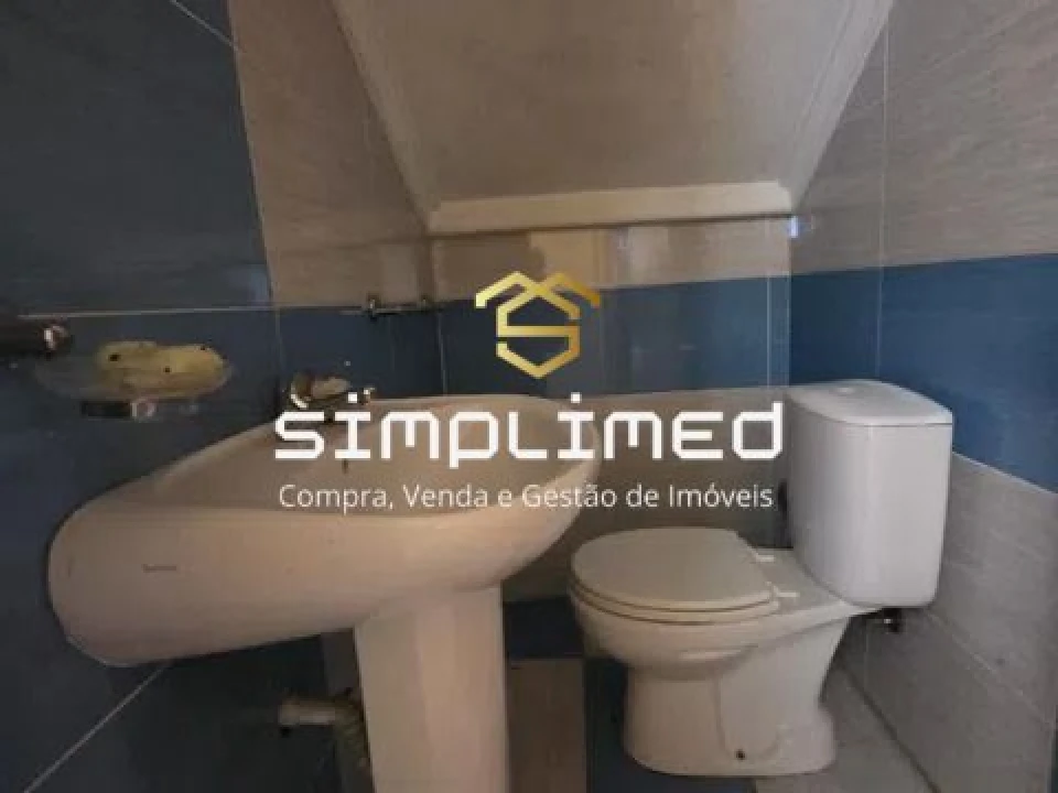 Moradia T3 para Venda em Alijo Foto 17