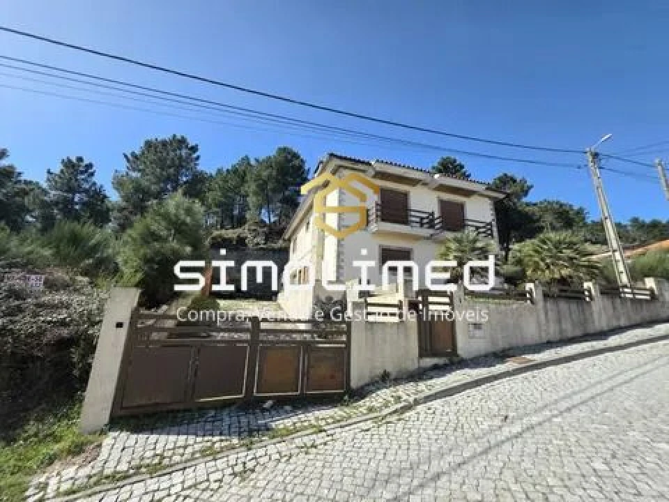 Moradia T3 para Venda em Alijo Foto 1