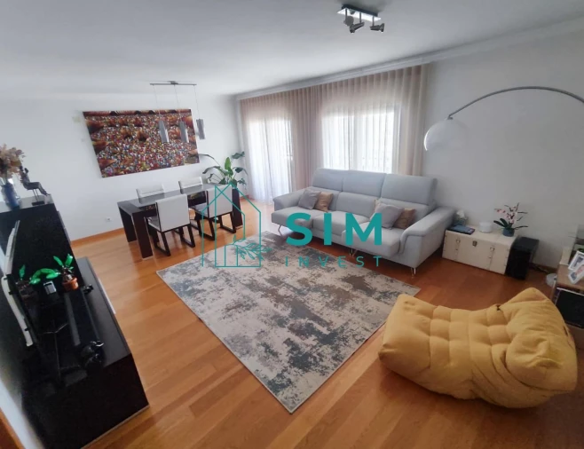 Apartamento T4 para Venda em Ajuda Foto 2