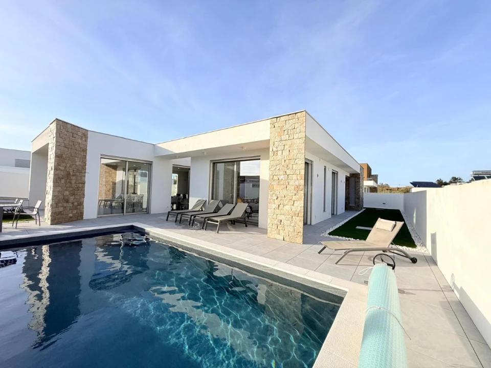 Moradia T3 para Venda em Caldas da Rainha - Santo Onofre e Serra do Bouro Foto 1