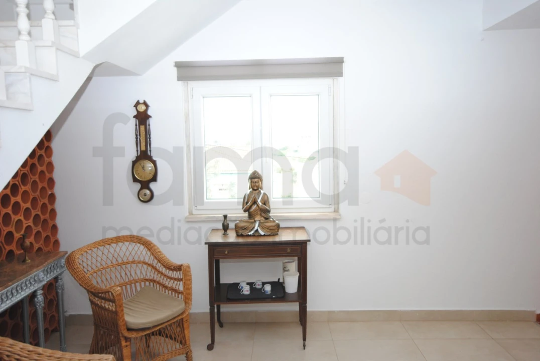 Moradia T6 para Venda em Porto Salvo Foto 34