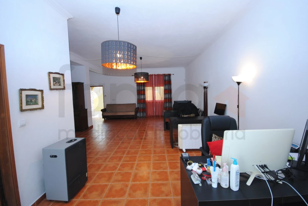 Moradia T6 para Venda em Porto Salvo Foto 41