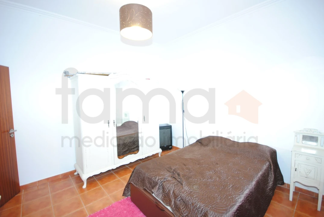 Moradia T6 para Venda em Porto Salvo Foto 45