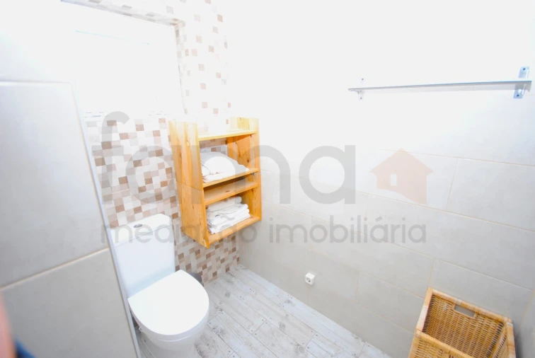 Moradia T6 para Venda em Porto Salvo Foto 15