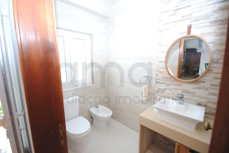 Moradia T6 para Venda em Porto Salvo Foto 39