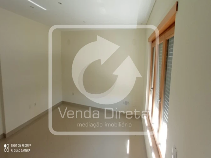Apartamento T4 para Venda em Pinhal Novo Foto 5