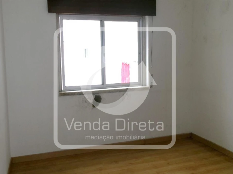 Apartamento T3 para Venda em Seixal, Arrentela e Aldeia de Paio Pires Foto 6