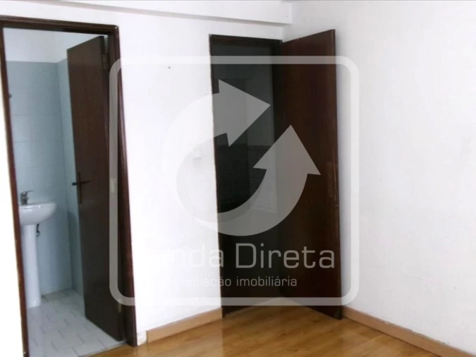 Apartamento T3 para Venda em Seixal, Arrentela e Aldeia de Paio Pires Foto 7