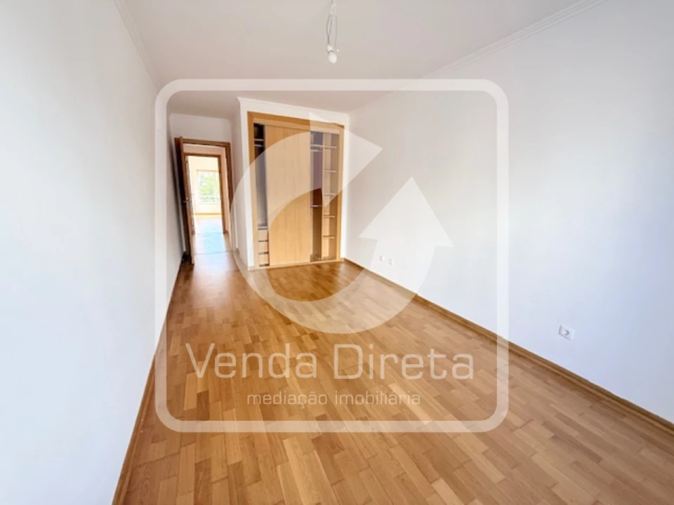 Apartamento T2 para Venda em Loule (São Clemente) Foto 13