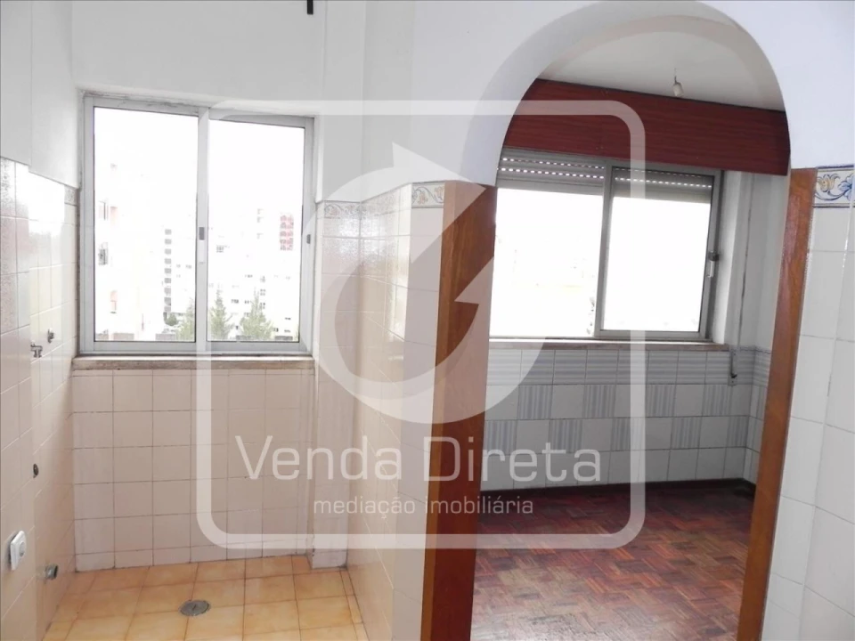 Apartamento T2 para Venda em Cacém e São Marcos Foto 9