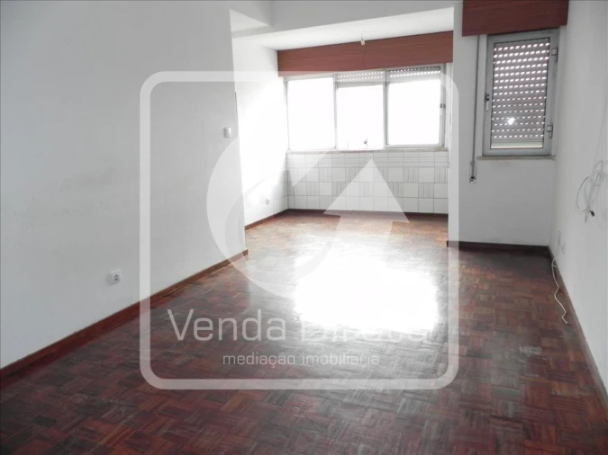 Apartamento T2 para Venda em Cacém e São Marcos Foto 4