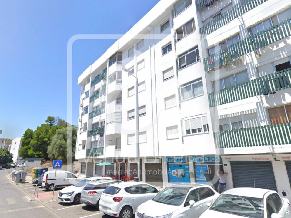 Apartamento T2 para Venda em Queluz e Belas Foto 22