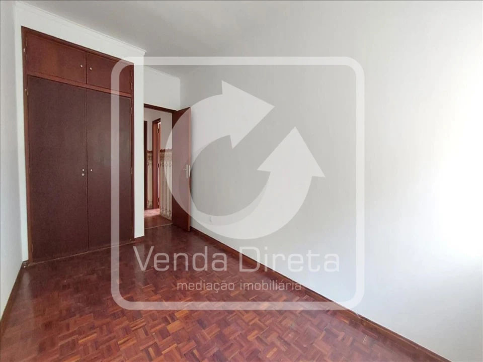 Apartamento T2 para Venda em Queluz e Belas Foto 15