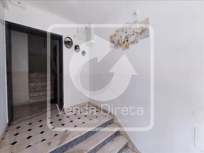 Apartamento T2 para Venda em Queluz e Belas Foto 21