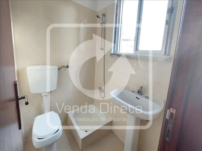 Apartamento T2 para Venda em Queluz e Belas Foto 11