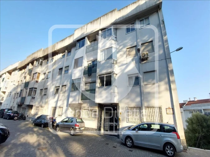 Apartamento T2 para Venda em Queluz e Belas Foto 26