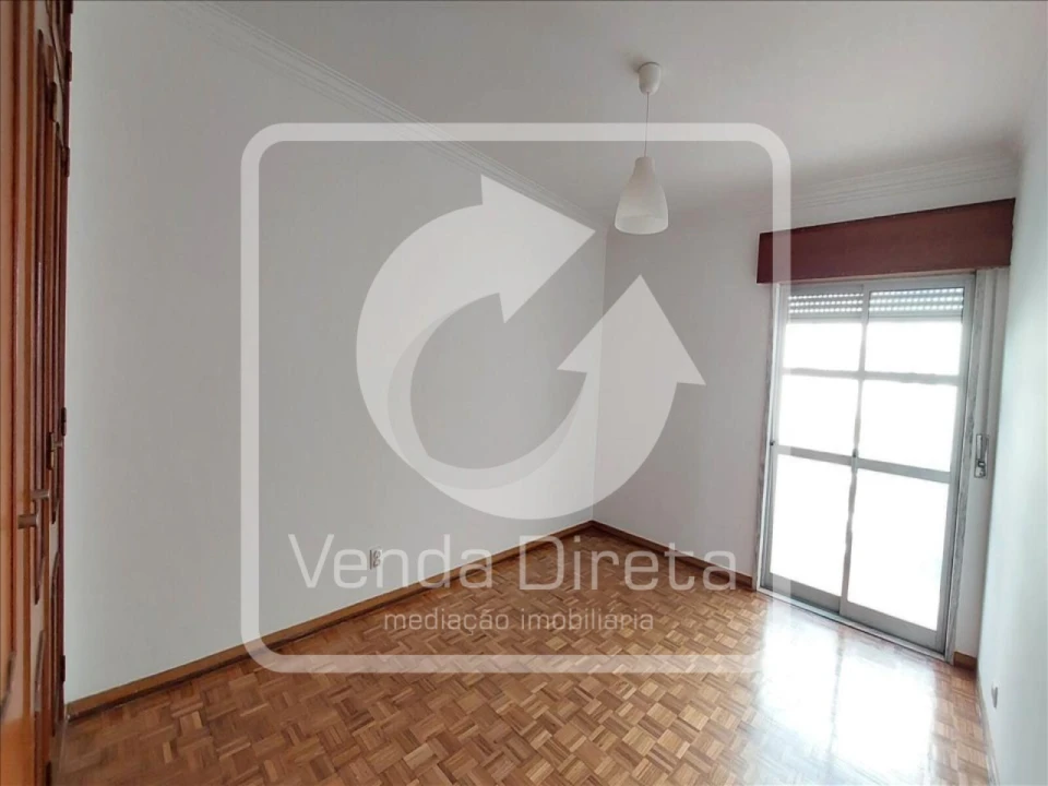 Apartamento T2 para Venda em Algueirão-Mem Martins Foto 12