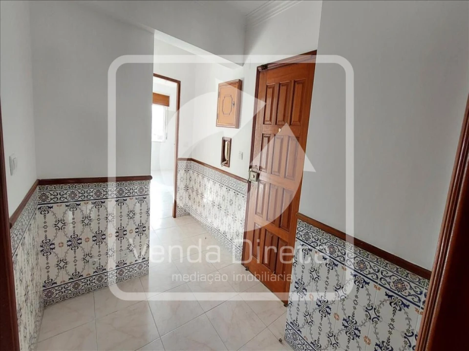 Apartamento T2 para Venda em Algueirão-Mem Martins Foto 13