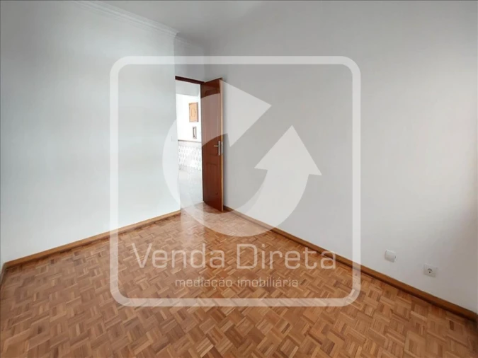 Apartamento T2 para Venda em Algueirão-Mem Martins Foto 16