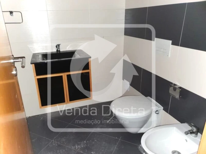 Apartamento T4 para Venda em Pinhal Novo Foto 10
