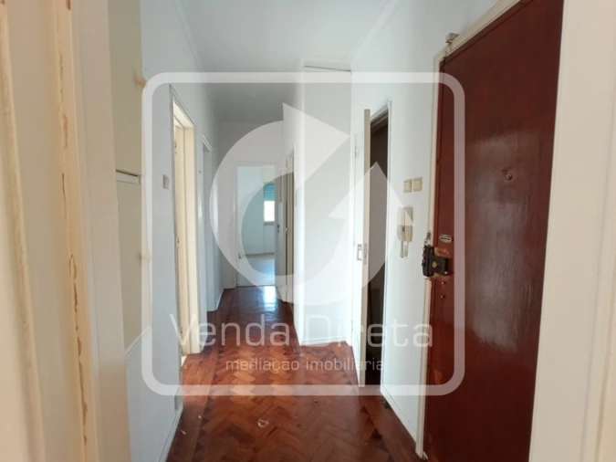 Apartamento T2 para Venda em Carnaxide e Queijas Foto 14