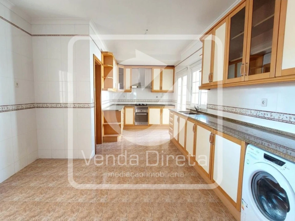 Apartamento T4 para Venda em Santa Maria e São Miguel, São Martinho, São Pedro Penaferrim Foto 9
