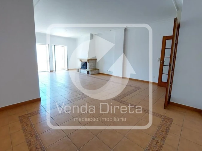 Apartamento T4 para Venda em Santa Maria e São Miguel, São Martinho, São Pedro Penaferrim Foto 3