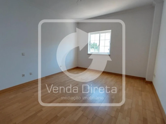 Apartamento T4 para Venda em Santa Maria e São Miguel, São Martinho, São Pedro Penaferrim Foto 13