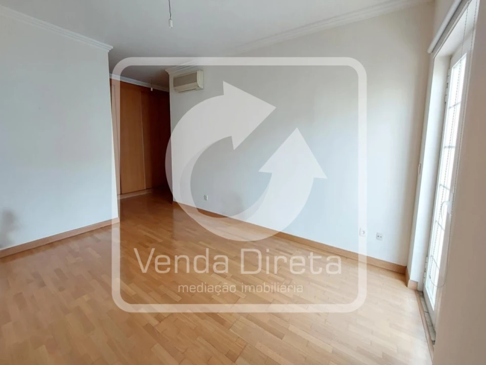 Apartamento T4 para Venda em Santa Maria e São Miguel, São Martinho, São Pedro Penaferrim Foto 23