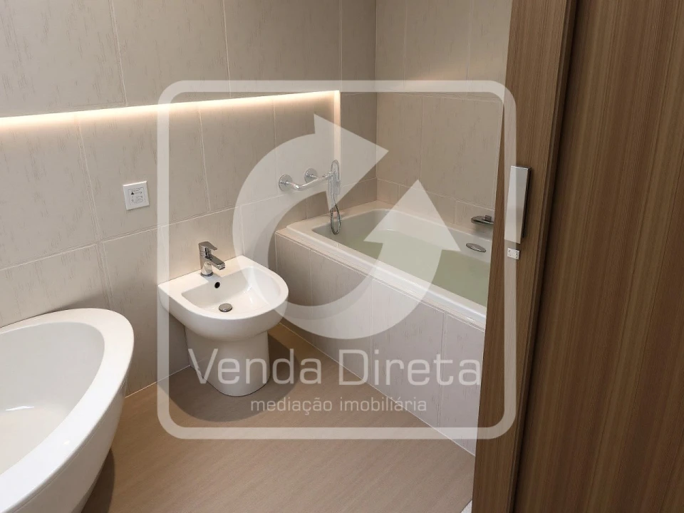 Apartamento T2 para Venda em Amora Foto 17