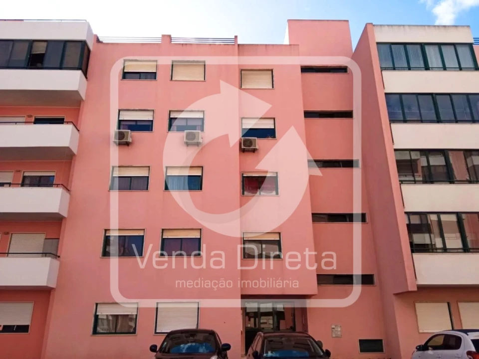 Apartamento T2 para Venda em Barreiro e Lavradio Foto 3