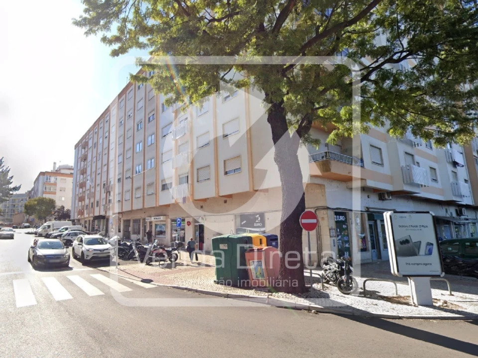 Apartamento T2 para Venda em Queluz e Belas Foto 15