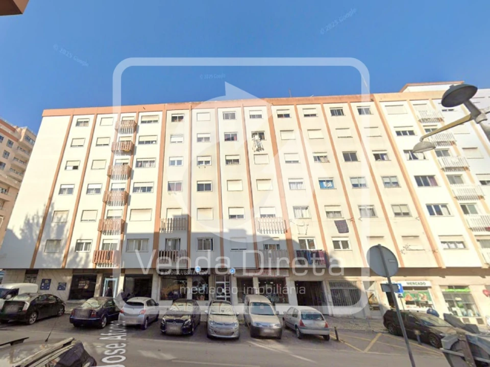 Apartamento T2 para Venda em Queluz e Belas Foto 16