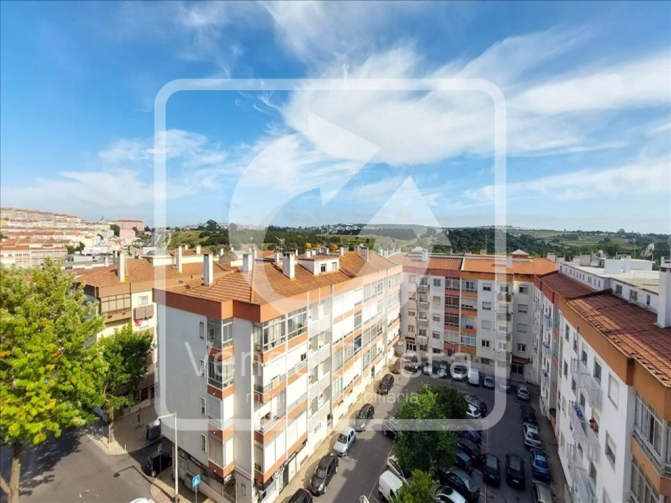 Apartamento T2 para Venda em Queluz e Belas Foto 17