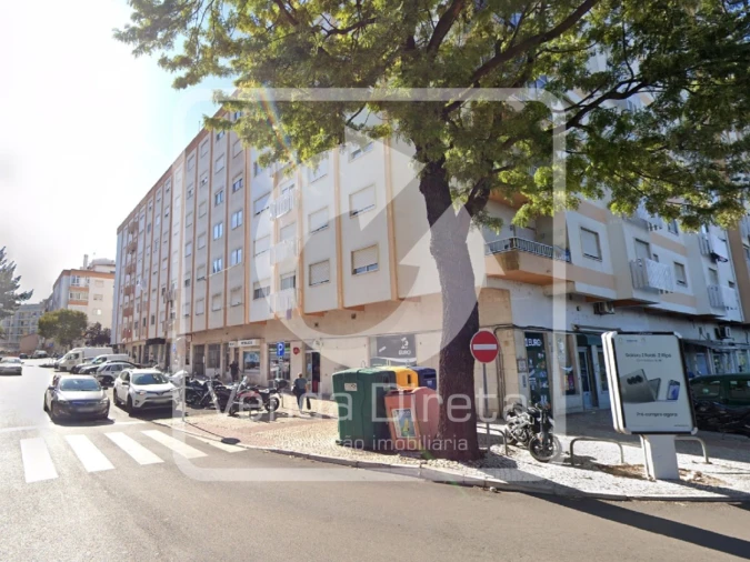 Apartamento T2 para Venda em Queluz e Belas Foto 15