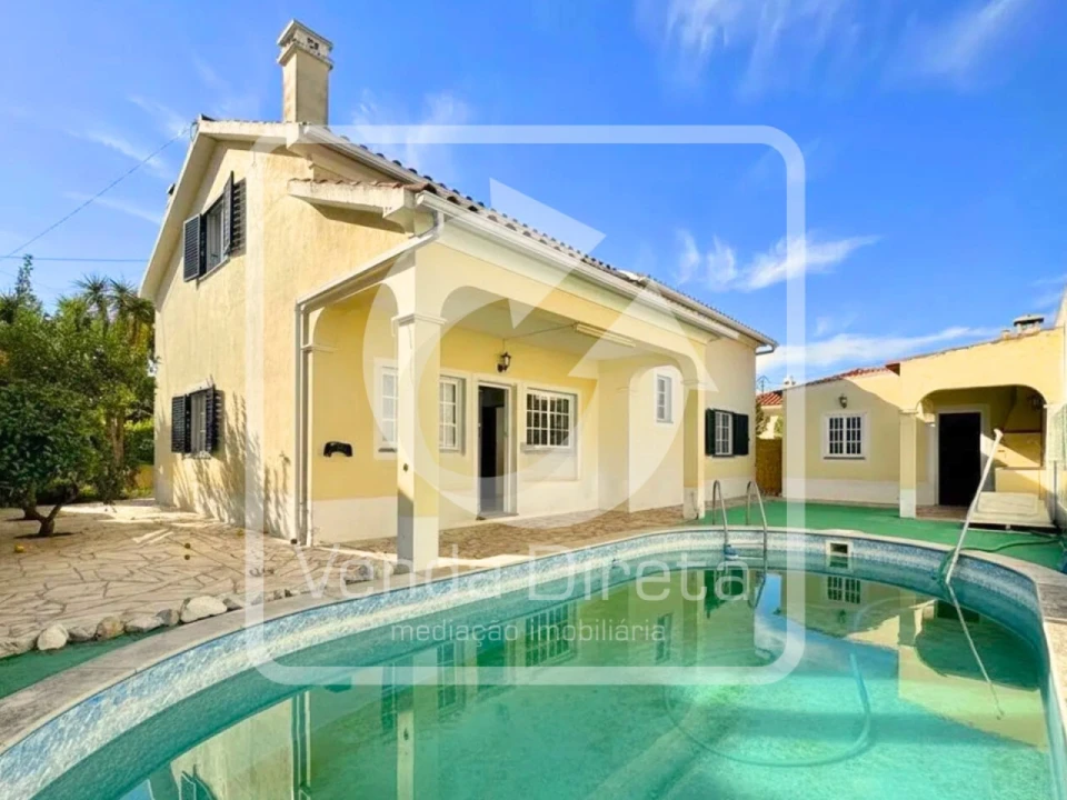 Moradia T3 para Venda em Azeitão (São Lourenço e São Simão) Foto 2