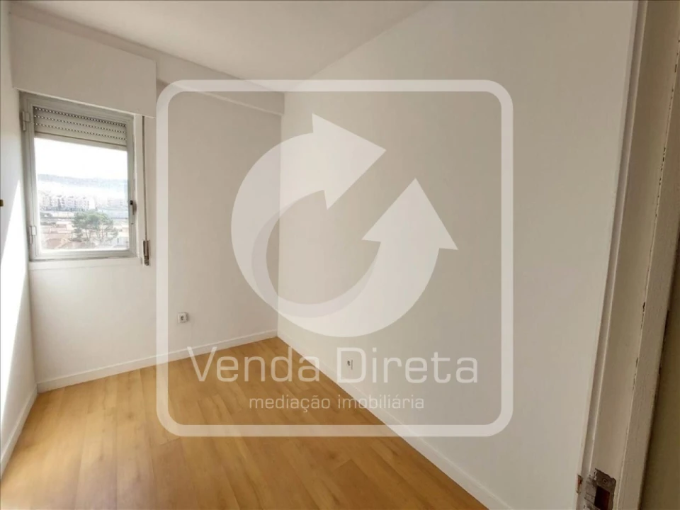 Apartamento T3 para Venda em Algueirão-Mem Martins Foto 10