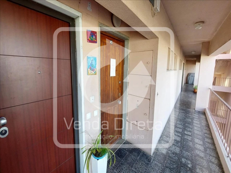 Apartamento T3 para Venda em Algueirão-Mem Martins Foto 18