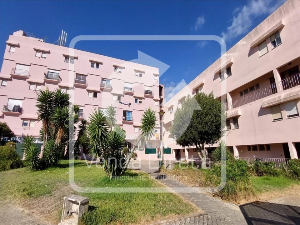 Apartamento T3 para Venda em Algueirão-Mem Martins Foto 22