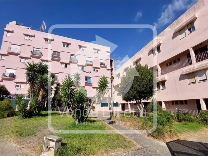 Apartamento T3 para Venda em Algueirão-Mem Martins Foto 22