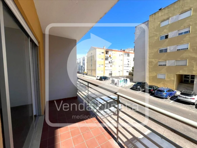 Apartamento T3 para Venda em Alto do Seixalinho, Santo André e Verderena Foto 1