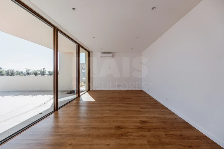 Moradia T5 para Venda em Vau Foto 9