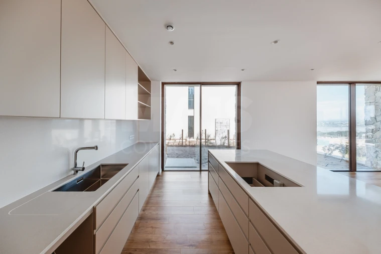 Moradia T5 para Venda em Vau Foto 5